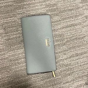 KATE SPADE slim bifold wallet